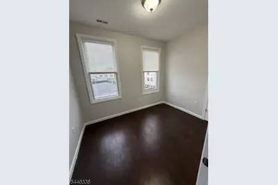 296 N Clinton St, East Orange, NJ 07017 - Photo 4
