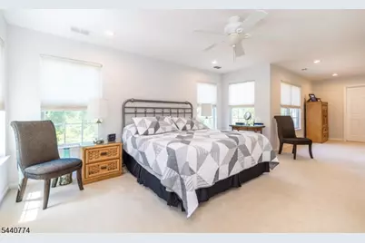 21 Stirrup Ln, Raritan Township, NJ 08822 - Photo 20