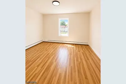 72 N 13th St #2, Newark, NJ 07107 - Photo 4