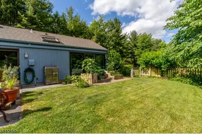 1024 Califon Cokesbury Rd, Tewksbury Township, NJ 08833 - Photo 38