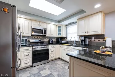 156 Madison St, Dover, NJ 07801 - Photo 8