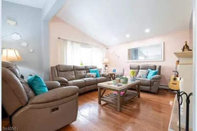 156 Madison St, Dover, NJ 07801 - Photo 4