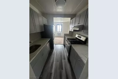 77 Prospect Ave #C, Hackensack, NJ 07601 - Photo 2