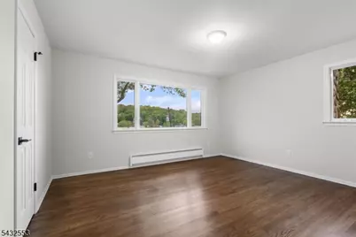 8 Cove Rd, Hopatcong, NJ 07843 - Photo 16