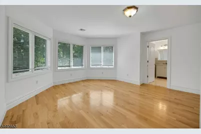 252 Mabel Pl, Franklin Lakes, NJ 07417 - Photo 40