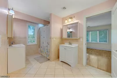 252 Mabel Pl, Franklin Lakes, NJ 07417 - Photo 38