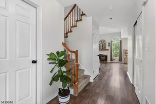 160 Aster Ct, Readington, NJ 08889 - Photo 4