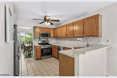 160 Aster Ct, Readington, NJ 08889 - Photo 8