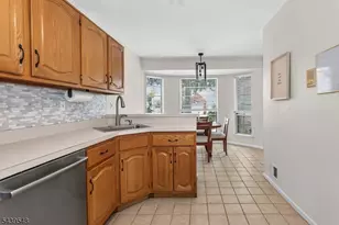 160 Aster Ct, Readington, NJ 08889 - Photo 6