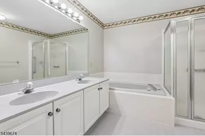 60 Woodmont Dr, Randolph Township, NJ 07869 - Photo 20