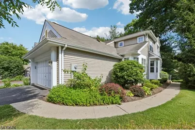 60 Woodmont Dr, Randolph Township, NJ 07869 - Photo 2
