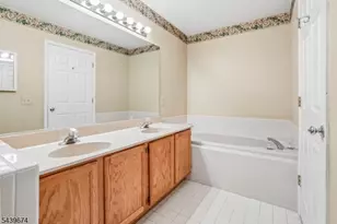 60 Woodmont Dr, Randolph Township, NJ 07869 - Photo 28