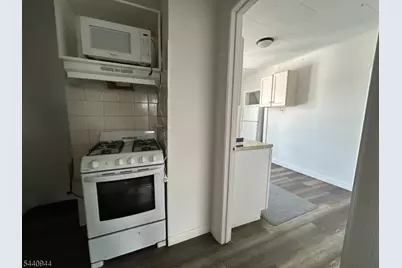 377 N 7th St #3, Newark, NJ 07107 - Photo 6
