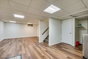 12 Tulip Ct, Edison, NJ 08820 - Photo 30