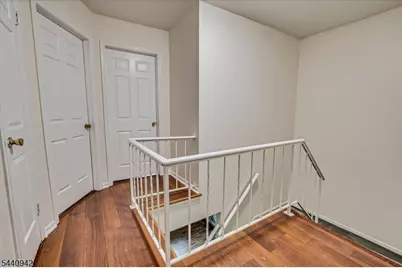 12 Tulip Ct, Edison, NJ 08820 - Photo 20