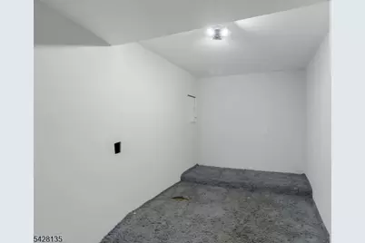 347 Livingston Rd, Linden, NJ 07036 - Photo 38