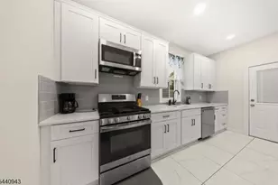 216 N Maple Ave, East Orange, NJ 07017 - Photo 4