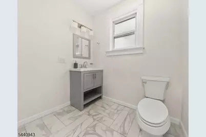 216 N Maple Ave, East Orange, NJ 07017 - Photo 10