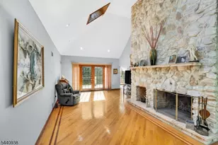 10 Loriann Rd, Warren Township, NJ 07059 - Photo 14