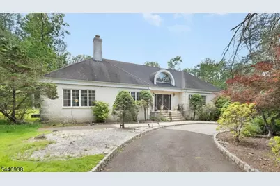 10 Loriann Rd, Warren Township, NJ 07059 - Photo 1