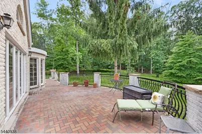 10 Loriann Rd, Warren Township, NJ 07059 - Photo 12