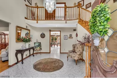 10 Loriann Rd, Warren Township, NJ 07059 - Photo 4