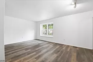293 Gettysburg Way, Lincoln Park, NJ 07035 - Photo 20
