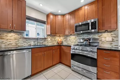 301 Saddle Ct, Raritan Township, NJ 08822 - Photo 6