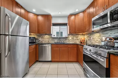 301 Saddle Ct, Raritan Township, NJ 08822 - Photo 8