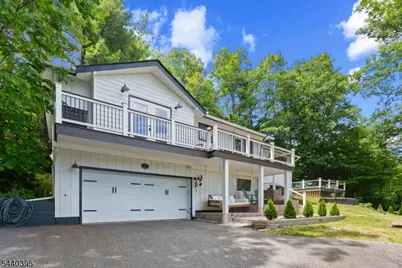 19 Somerville Rd, West Milford, NJ 07421 - Photo 2