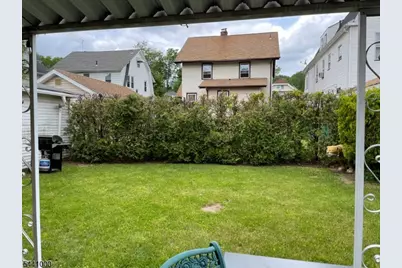 26 Parkway, Bloomfield Twp., NJ 07003 - Photo 4