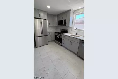 1019 W Henry St, Linden, NJ 07036 - Photo 10