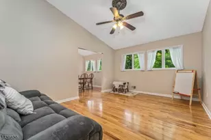 7 Sunshine Dr, Alexandria Township, NJ 08867 - Photo 6