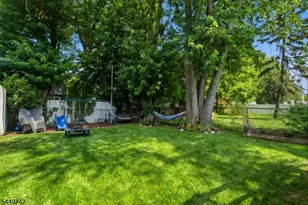 16 Creston Ave, Union Township, NJ 07083 - Photo 2