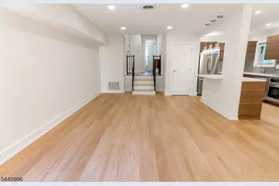 29 Upper Mountain Ave #1, Montclair Twp., NJ 07042 - Photo 14