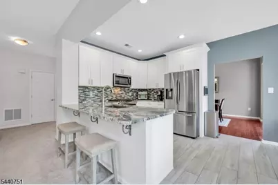 11 Pony Ln, Raritan Township, NJ 08822 - Photo 20