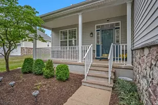 11 Pony Lane, Raritan Township, NJ 08822 - Photo 4