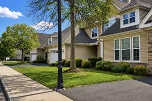 14 Fehervari Ct, Franklin Township, NJ 08873 - Photo 2