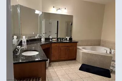 14 Fehervari Ct, Franklin Township, NJ 08873 - Photo 12