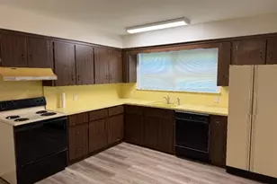 44 Burgh Ave, Clifton, NJ 07011 - Photo 2