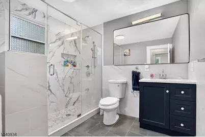 639 Walsh Ave, Orange, NJ 07050 - Photo 12