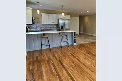 1300 Stuyvesant Ave Apt 2L, Union Township, NJ 07083 - Photo 2