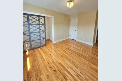 1300 Stuyvesant Ave Apt 2L, Union Township, NJ 07083 - Photo 8