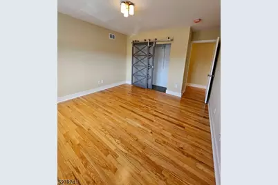 1300 Stuyvesant Ave Apt 2L, Union Township, NJ 07083 - Photo 10