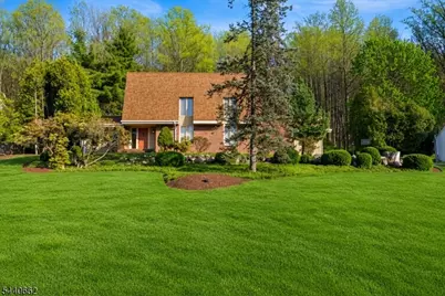 72 Bald Eagle Rd, Allamuchy Township, NJ 07840 - Photo 2