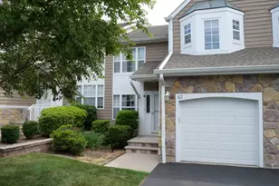 62 Knoll Ct, Long Hill Township, NJ 07946 - Photo 1