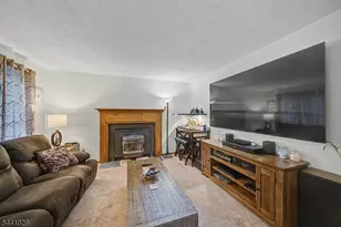 12 Amherst Ct, Hamburg, NJ 07419 - Photo 10