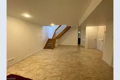 126 Mary Alice Ct, Union Township, NJ 07083 - Photo 28