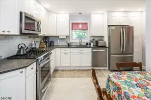 30 Hunterdon Rd, West Orange Township, NJ 07052 - Photo 10