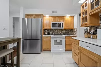 6D Heritage Dr #6D, Chatham Township, NJ 07928 - Photo 2